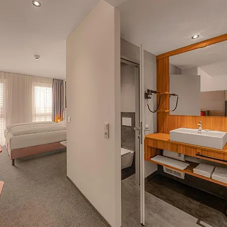 Hotel Zündwerk - *