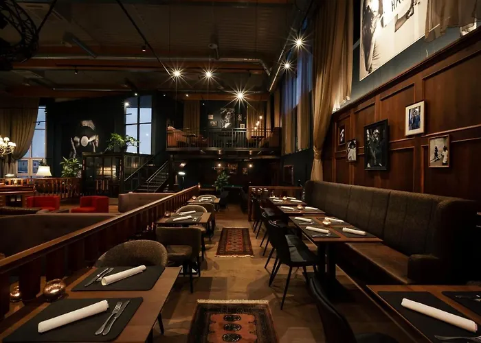 Zuendwerk - ホテル *