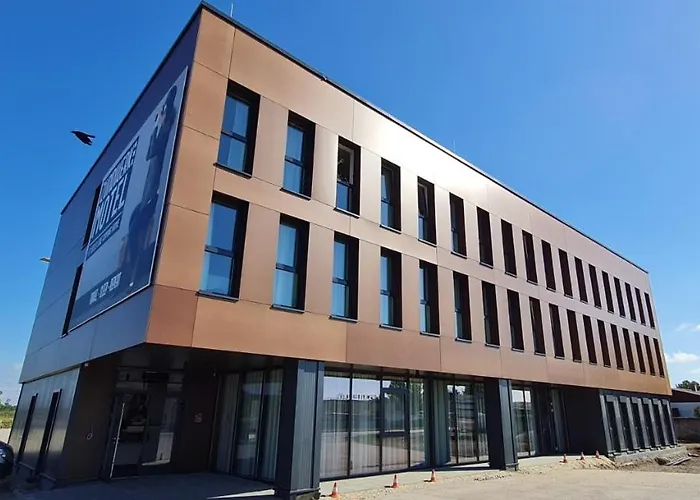 Zuendwerk - Hotel Strasshof an der Nordbahn