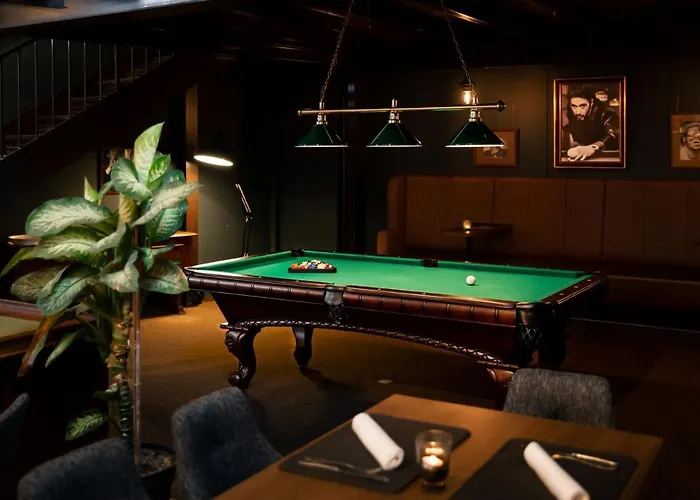 ホテル Zuendwerk -